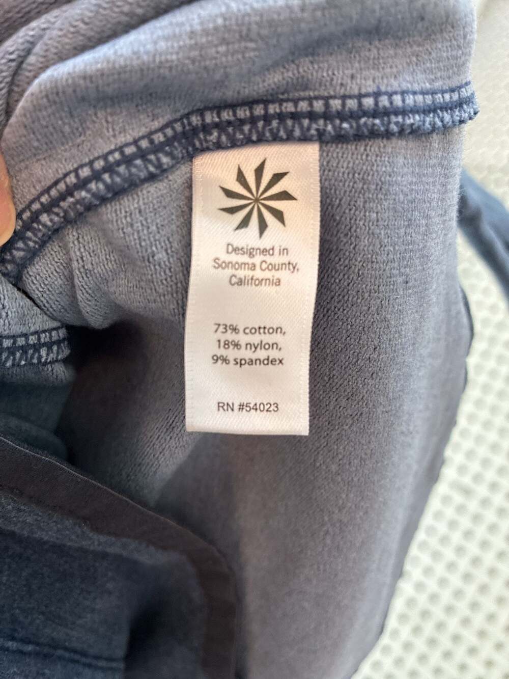 Athleta Sentry Pullover Hoodie with Thumbholes Blue Heather